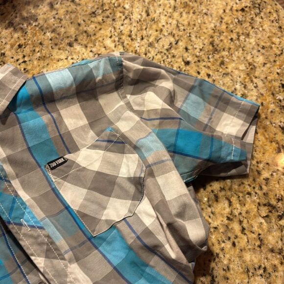 Zoo York Plaid Casual Button-Down - Picture 5 of 9